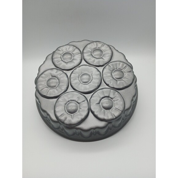 Vintage  Pineapple Upside Down Cake Pan, Round, 10” x 2” Non-Stick Coating - Picture 1 of 4